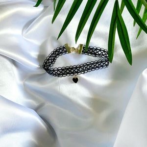 Black Heart Choker